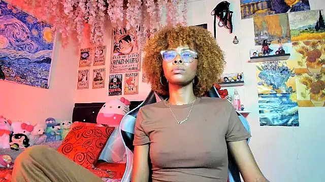Cristal Jonasxh online show from May 8, 2026, 1:55 am