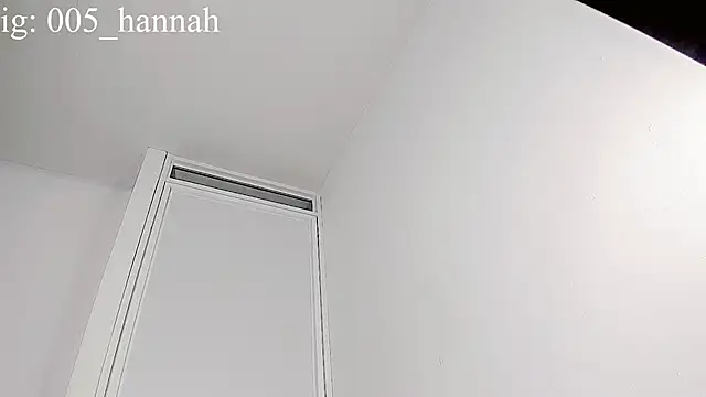 Hannahsmit online show from October 11, 2025, 7:51 am