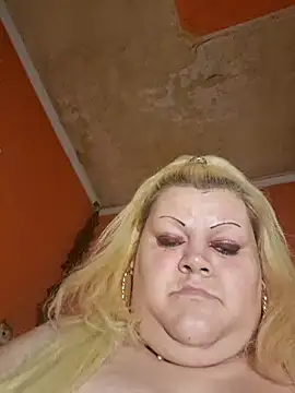 Snapshot of ducicsajsziii chatting on December 10, 2024, 5:28 am ducicsajsziii online show from December 10, 2024, 5:28 am