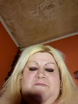 Snapshot of ducicsajsziii chatting on March 7, 2025, 11:27 pm ducicsajsziii online show from March 7, 2025, 11:27 pm