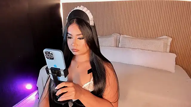 Snapshot of Gaby_Blaze chatting on October 10, 2025, 10:09 pm Gaby Blaze online show from October 10, 2025, 10:09 pm