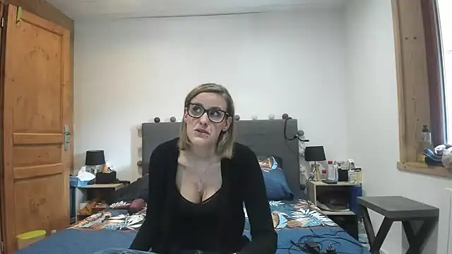Madame Callie online show from May 14, 2026, 1:29 pm