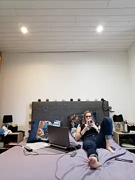 Madame Callie online show from July 15, 2026, 1:38 pm