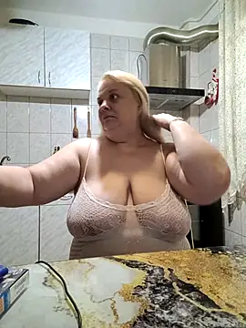 AriannaMilf online show from May 22, 2026, 10:15 pm