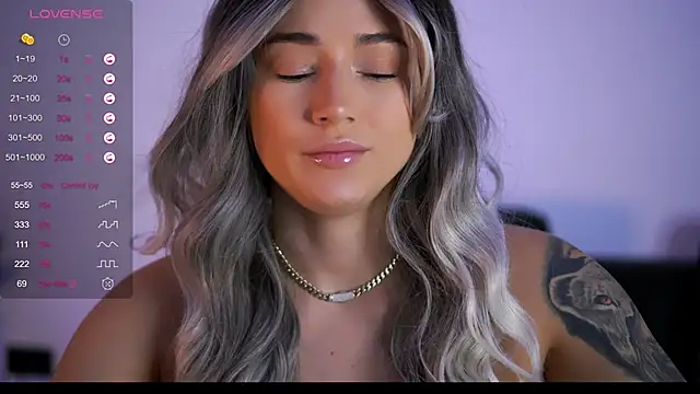 AishaCarter online show from September 10, 2025, 6:08 pm