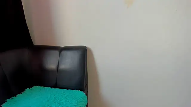 squirttati33 online show from December 17, 2024, 1:38 pm