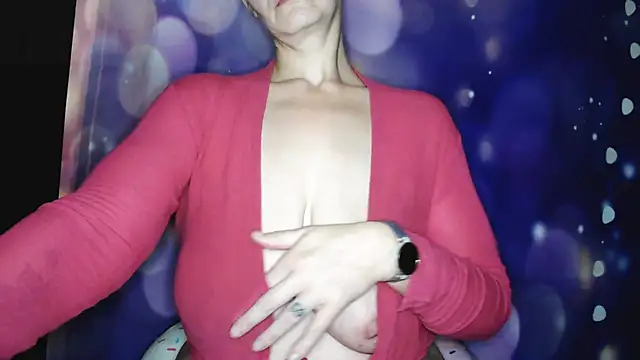 Carlysmiles online show from October 25, 2025, 10:01 am