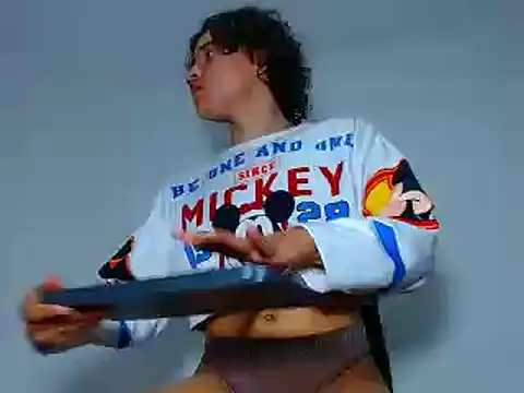 Thiago Foster online show from January 6, 2025, 10:26 pm