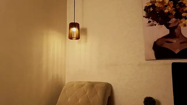 dolly zoe online show from March 20, 2026, 5:45 am