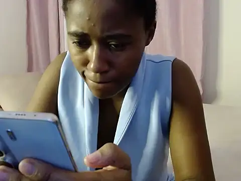 savage laura online show from November 17, 2025, 11:38 am