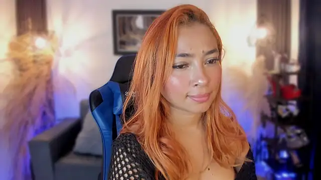 valerycolins online show from February 3, 2025, 9:41 am