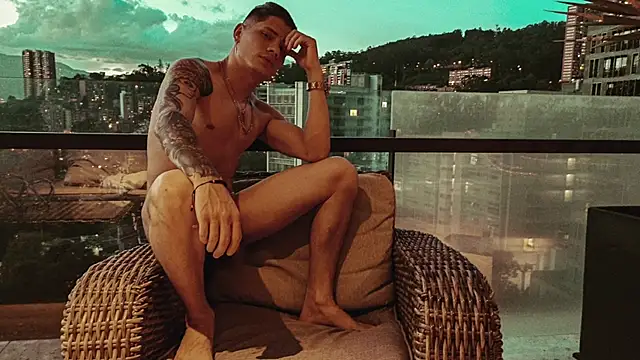 NykonPorman online show from February 27, 2025, 11:04 pm