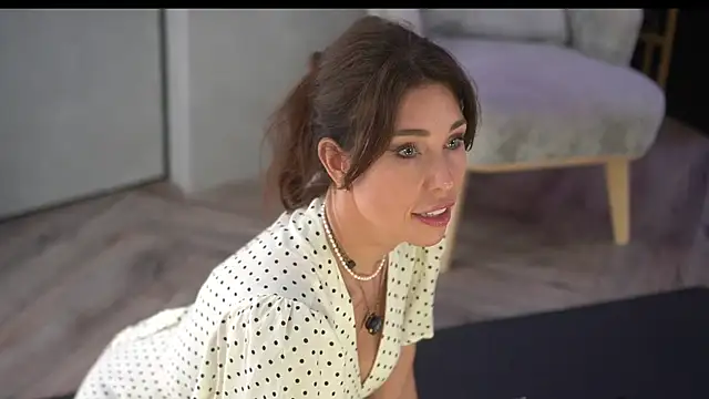 Arte Adelle online show from July 16, 2026, 8:59 pm