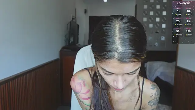 vinkitinkii online show from February 12, 2026, 5:57 am