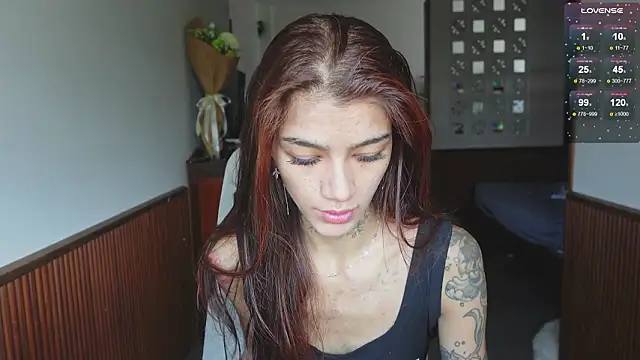 vinkitinkii online show from March 16, 2026, 6:39 am