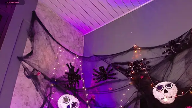 Snapshot of _Gretta chatting on October 24, 2025, 8:05 pm Gretta online show from October 24, 2025, 8:05 pm