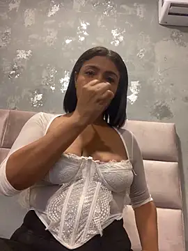 Snapshot of _Gretta chatting on November 15, 2025, 6:59 pm Gretta online show from November 15, 2025, 6:59 pm