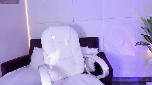 MelanieKlaus online show from January 17, 2026, 12:10 pm