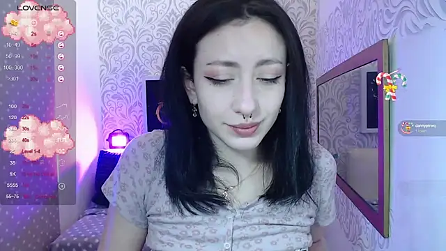 Snapshot of lili_hott63 chatting on December 26, 2024, 3:31 pm lili hott63 online show from December 26, 2024, 3:31 pm