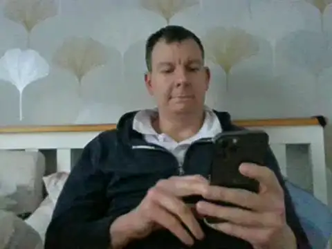 Snapshot of calibersmith chatting on December 25, 2024, 3:17 pm calibersmith online show from December 25, 2024, 3:17 pm