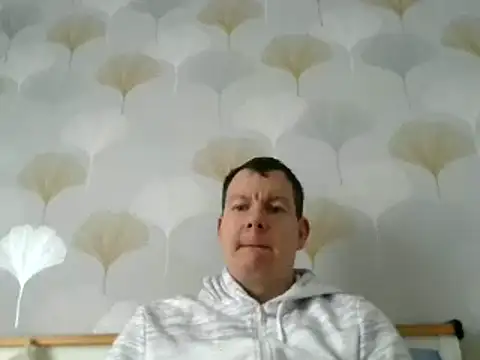 Snapshot of calibersmith chatting on February 20, 2025, 11:31 am calibersmith online show from February 20, 2025, 11:31 am