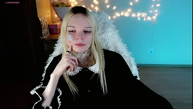 Emily Nyaffee online show from February 25, 2025, 1:41 am