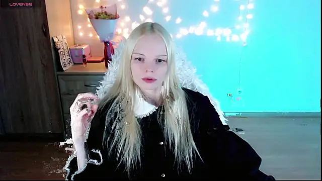 Emily Nyaffee online show from March 2, 2025, 11:42 pm