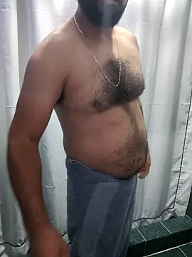 Renooo04 online show from May 3, 2026, 2:39 am