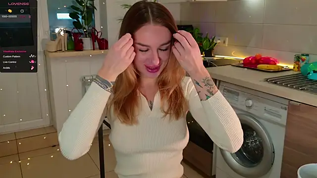 MissLovex online show from December 18, 2025, 4:07 am