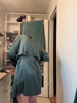 LadyLena1 online show from January 24, 2025, 6:14 pm