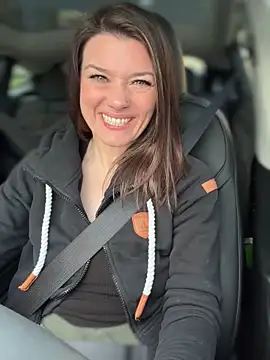 LadyLena1 online show from February 1, 2025, 4:33 pm