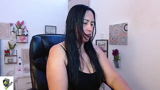 amalia brunette online show from January 3, 2025, 11:01 pm