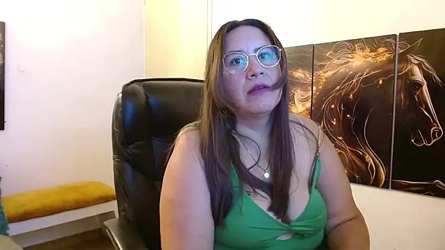 amalia brunette online show from March 10, 2026, 11:21 pm