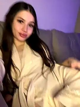 SofiaLaLight online show from November 15, 2025, 3:15 am