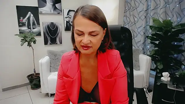 Favorite 0 online show from February 6, 2026, 4:50 am