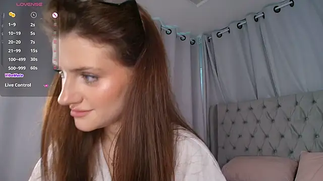Skinny Alice online show from May 29, 2026, 11:19 am