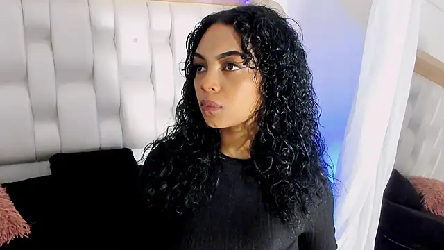 BeckyRusso online show from January 22, 2025, 11:45 am