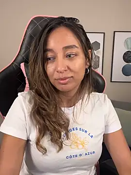 DianaHopson online show from March 16, 2025, 12:23 am