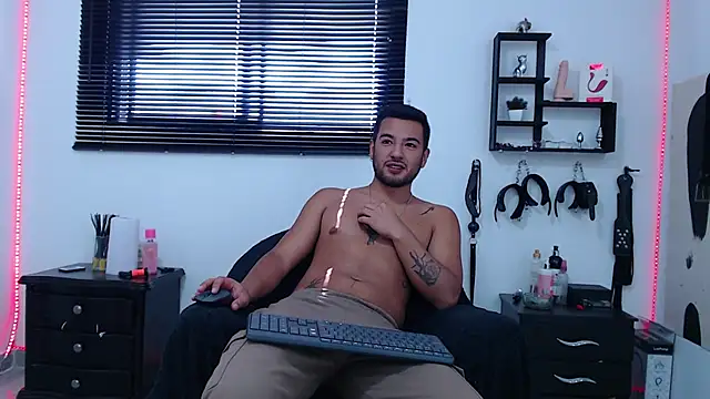 KinkyAllisonSub online show from January 18, 2025, 3:38 pm