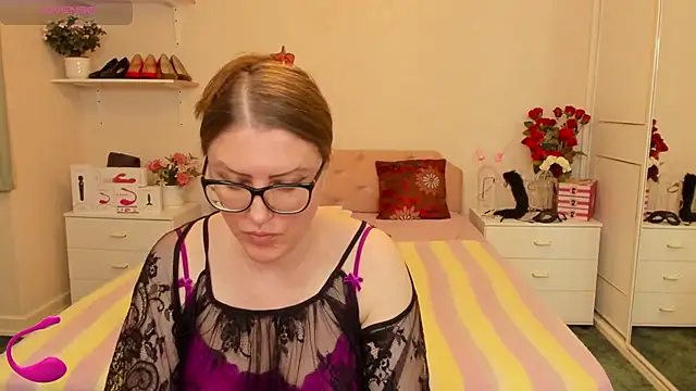 AmandamurX online show from June 24, 2026, 1:32 pm