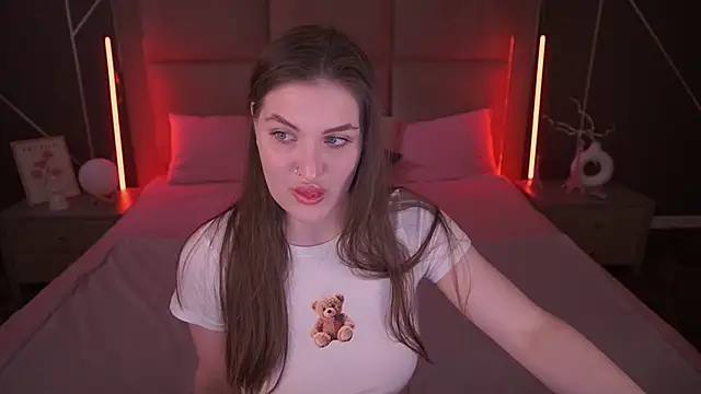 EmmyCharmm online show from March 16, 2026, 6:50 am