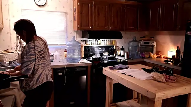 xxpixeyxx online show from September 19, 2025, 12:28 pm