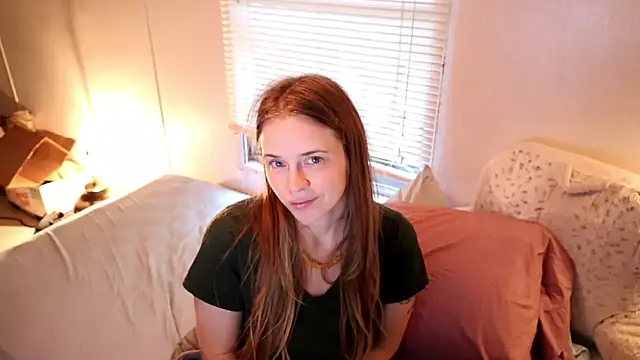 xxpixeyxx online show from September 21, 2025, 1:35 pm