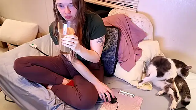 xxpixeyxx online show from October 9, 2025, 8:23 am