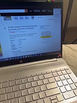 Ameellie online show from March 8, 2025, 9:18 pm