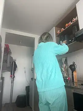 Ameellie online show from November 28, 2025, 2:09 pm