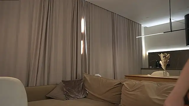 eva m1racle  online show from February 24, 2026, 7:12 pm