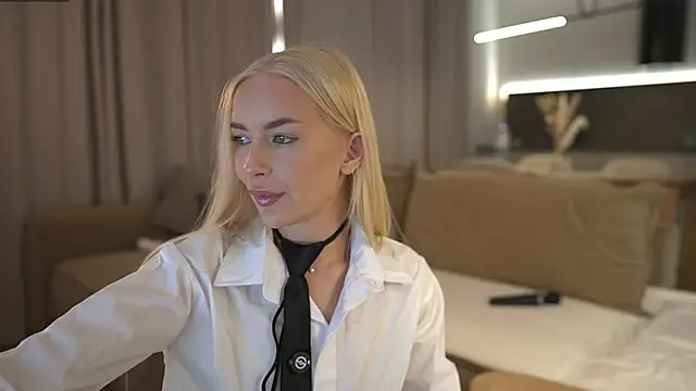 eva m1racle  online show from February 27, 2026, 8:09 pm