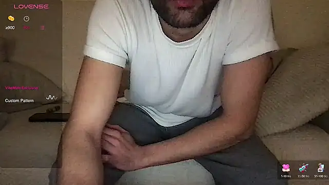 Snapshot of athenphysics chatting on January 11, 2025, 4:14 pm athenphysics online show from January 11, 2025, 4:14 pm