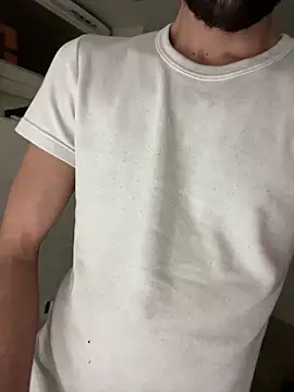 Snapshot of athenphysics chatting on February 6, 2026, 5:38 pm athenphysics online show from February 6, 2026, 5:38 pm